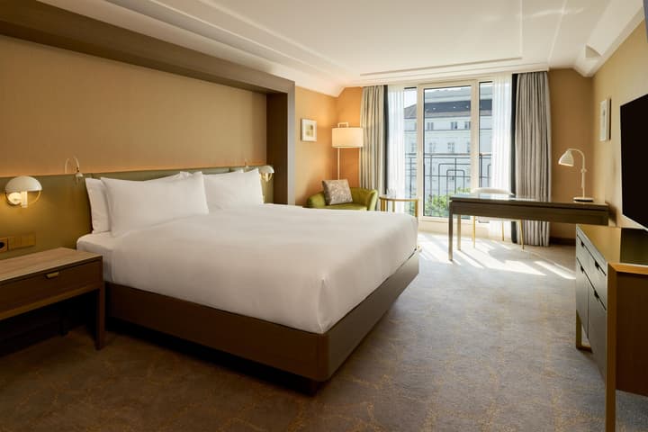 Hilton Vienna Plaza