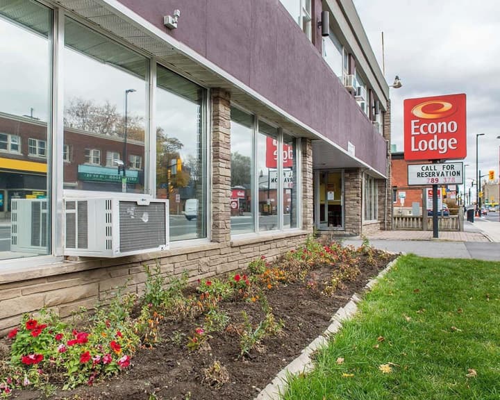 Econo Lodge Downtown Ottawa