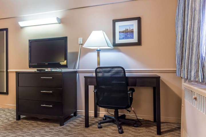 Econo Lodge Downtown Ottawa