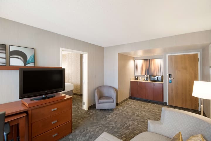 Sonesta Select Huntington Beach Fountain Valley