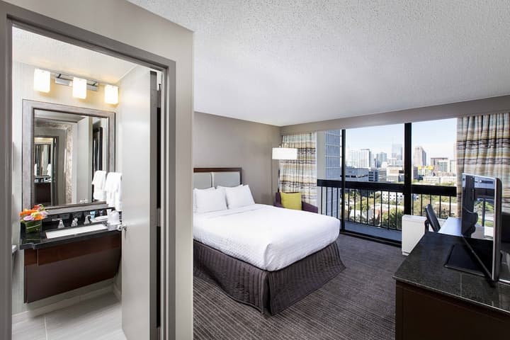 Crowne Plaza Atlanta - Midtown