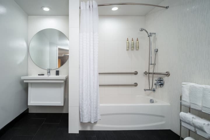 Renaissance Orlando Resort – Disney Springs® Area