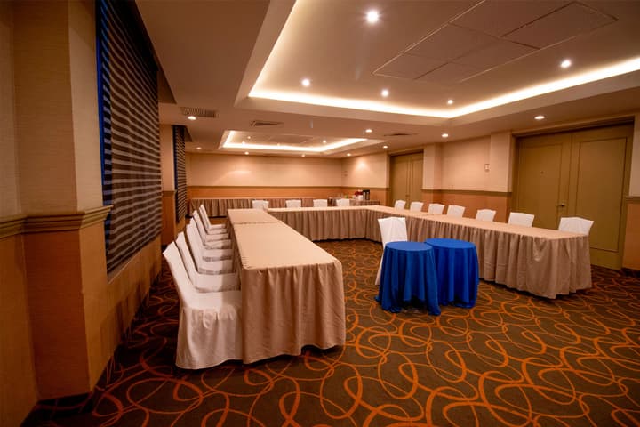 Araiza Palmira Hotel