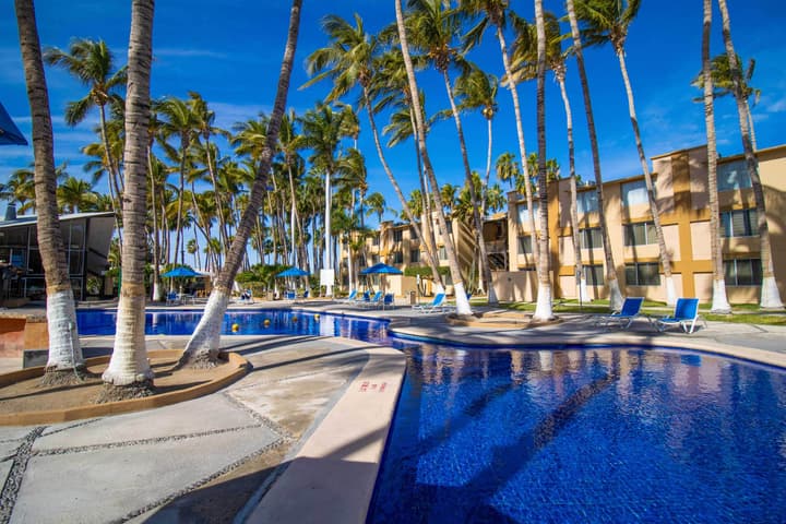 Araiza Palmira Hotel