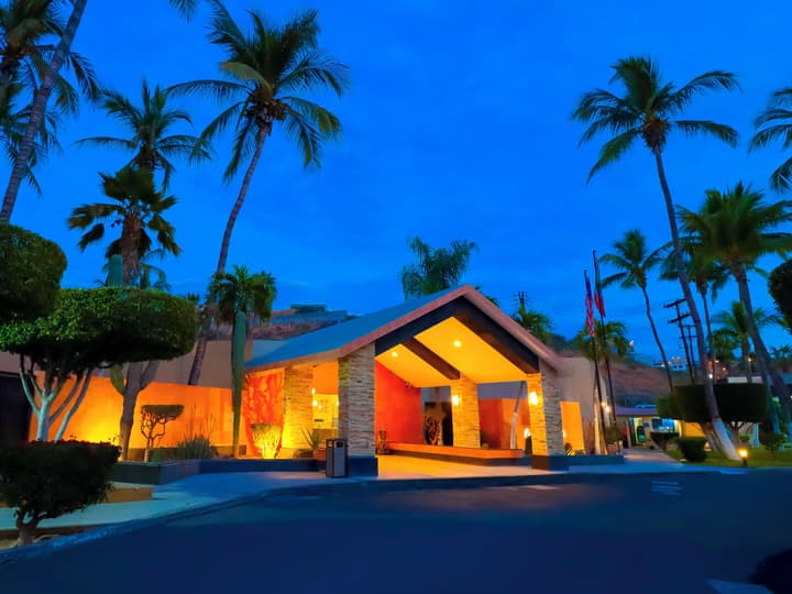 Araiza Palmira Hotel