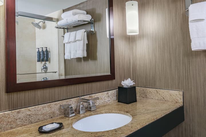 Courtland Grand Hotel, Trademark Collection by Wyndham