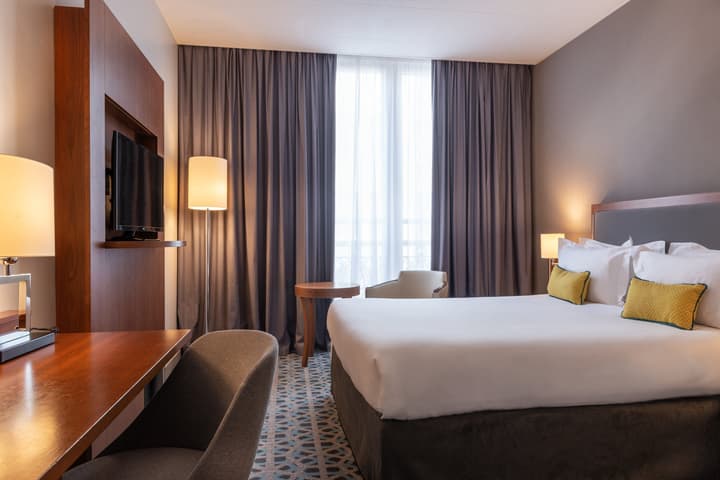 Crowne Plaza Paris Republique by IHG
