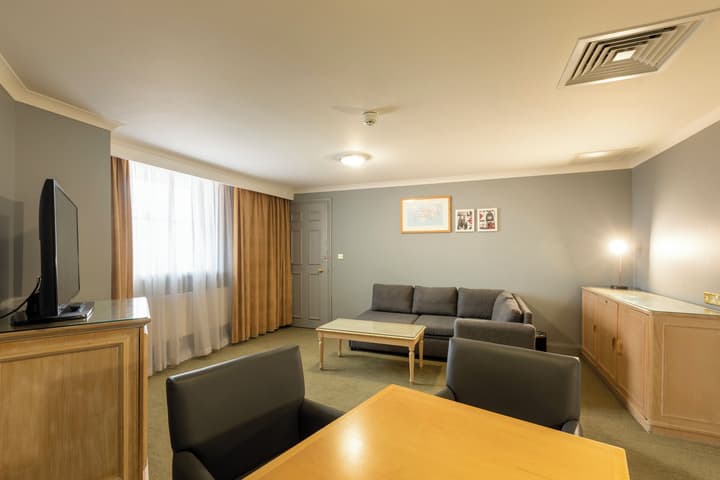 Holiday Inn London - Sutton by IHG