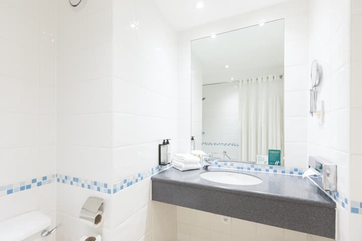 Holiday Inn London - Sutton by IHG