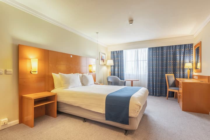 Holiday Inn London - Sutton by IHG