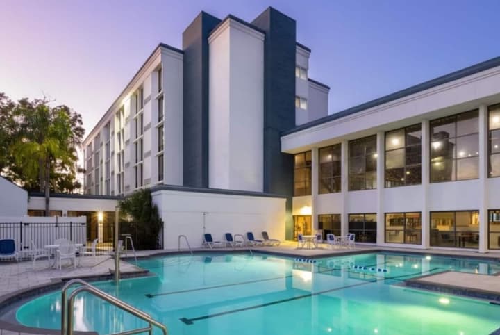 Wyndham Jacksonville Hotel & Conference Center