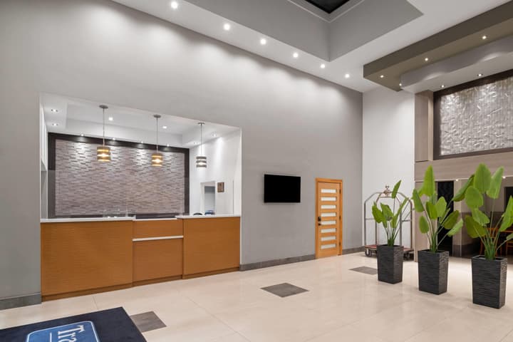 Travelodge Inn & Suites by Wyndham Anaheim on Disneyland Dr