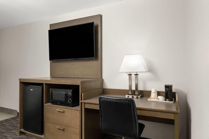 Travelodge Inn & Suites by Wyndham Anaheim on Disneyland Dr