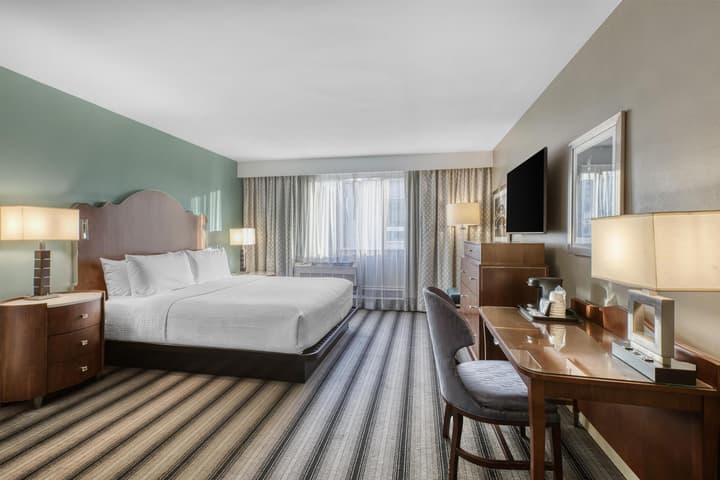 Best Western River North Hotel