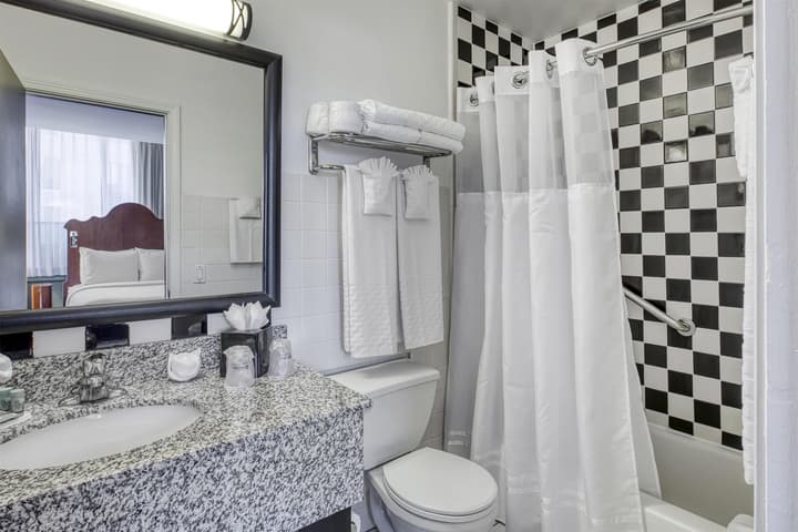 Best Western River North Hotel