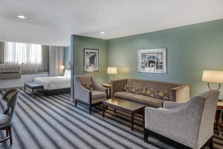 Best Western River North Hotel
