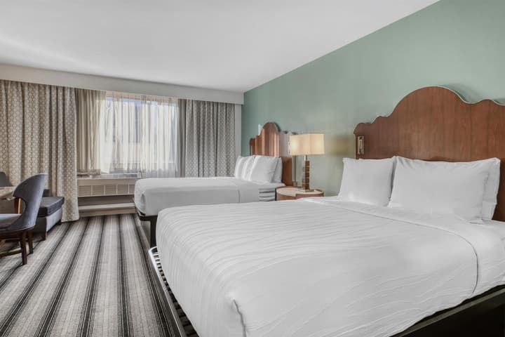 Best Western River North Hotel