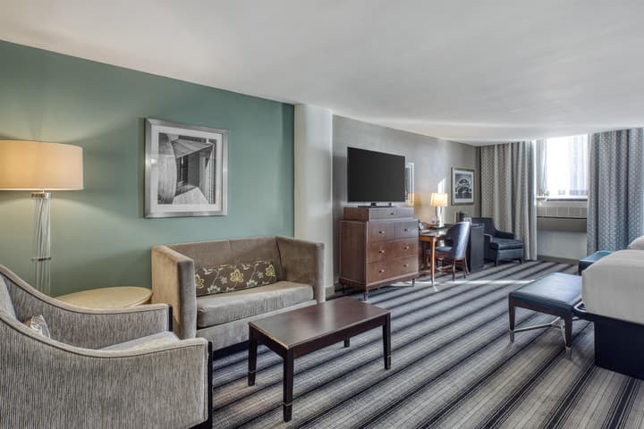 Best Western River North Hotel
