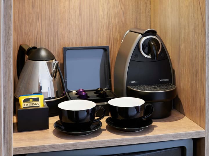Novotel London West