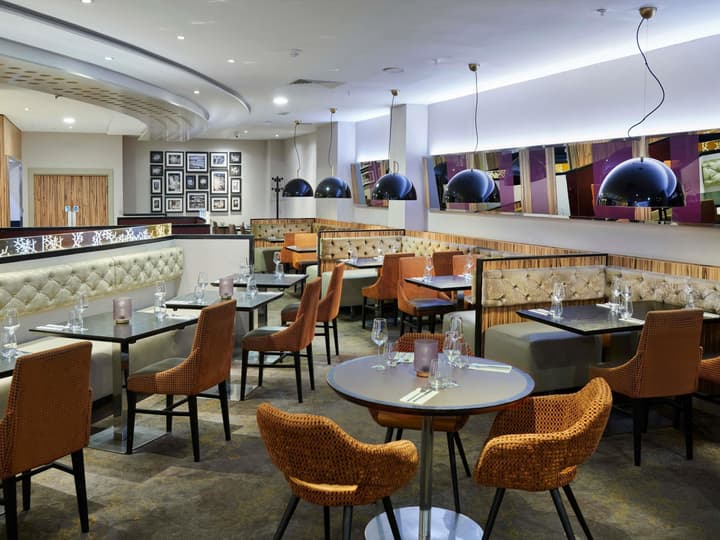 Novotel London West