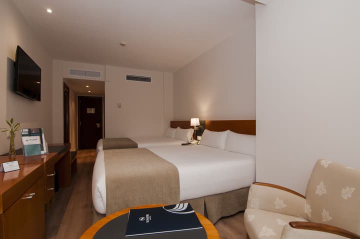 Senator Barajas Hotel
