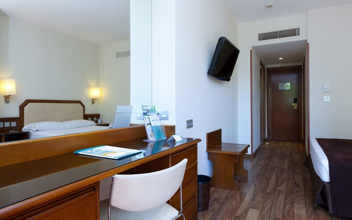 Senator Barajas Hotel