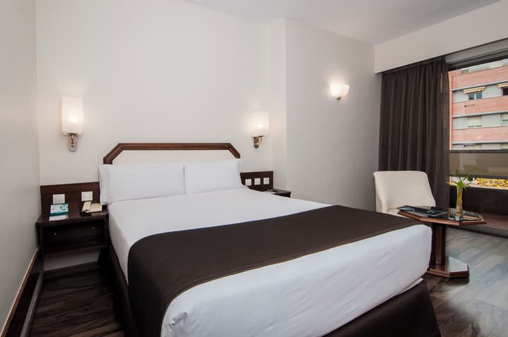 Senator Barajas Hotel