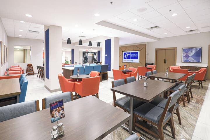 Holiday Inn Express Washington DC SW - Springfield by IHG