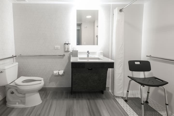 Holiday Inn Express Washington DC SW - Springfield by IHG