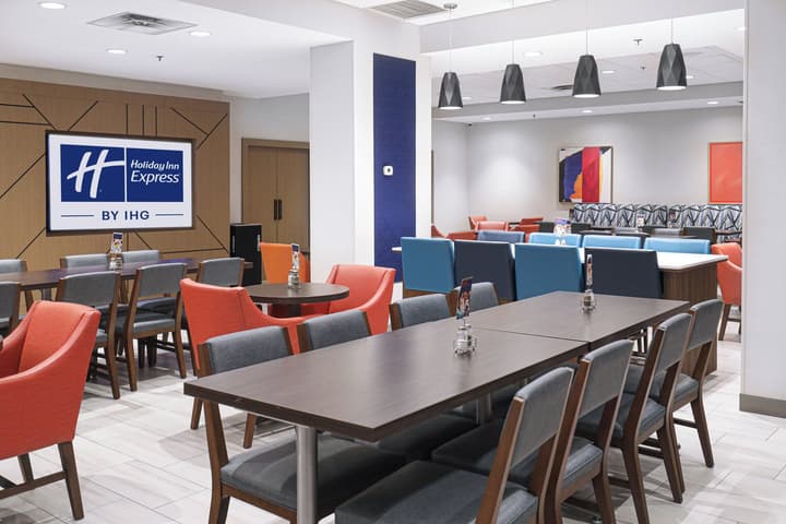Holiday Inn Express Washington DC SW - Springfield by IHG