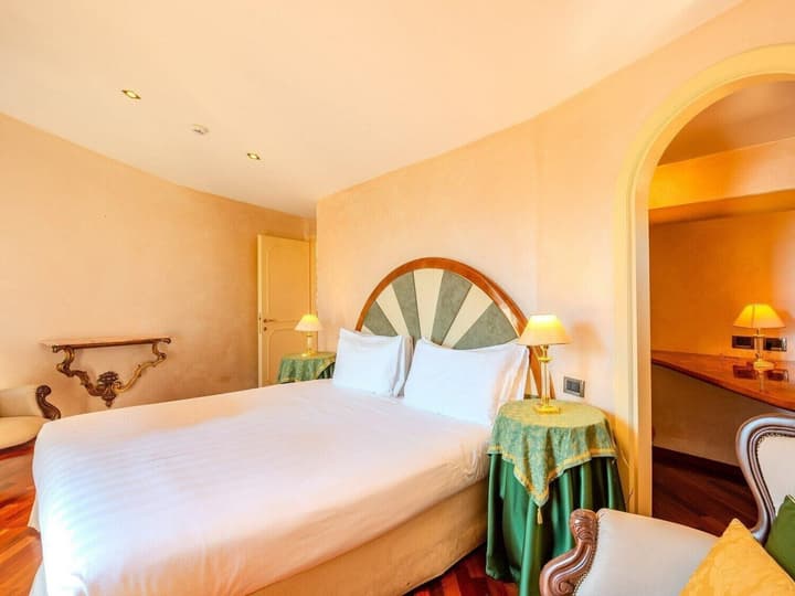 B&B Hotel Firenze Pitti Palace al Ponte Vecchio