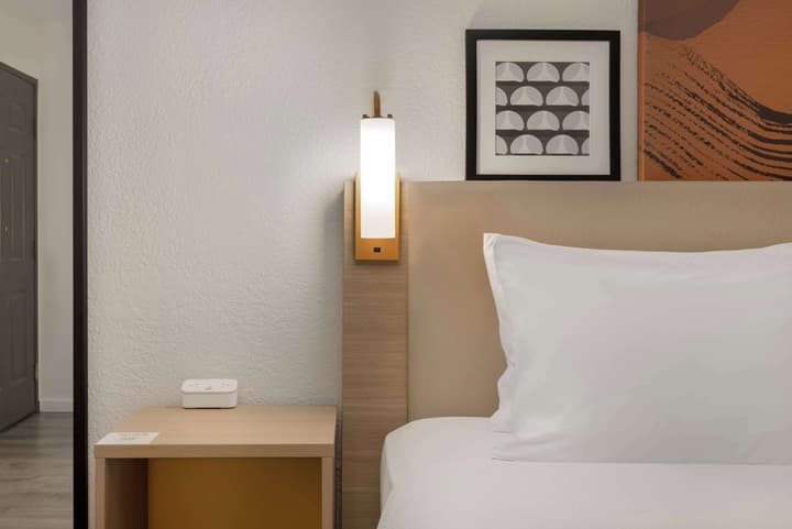 Spark by Hilton Rock Springs