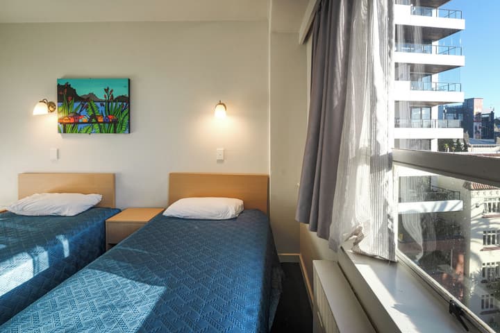 Kiwi International Hotel