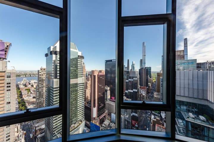 Tempo by Hilton New York Times Square