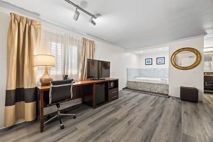 Comfort Inn Santa Cruz North