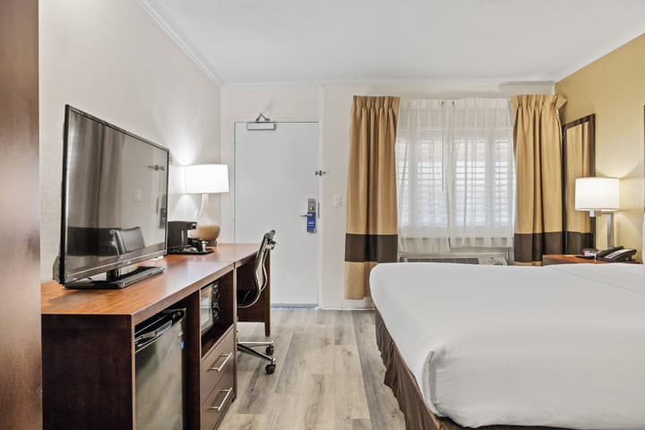 Comfort Inn Santa Cruz North