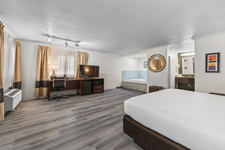 Comfort Inn Santa Cruz North