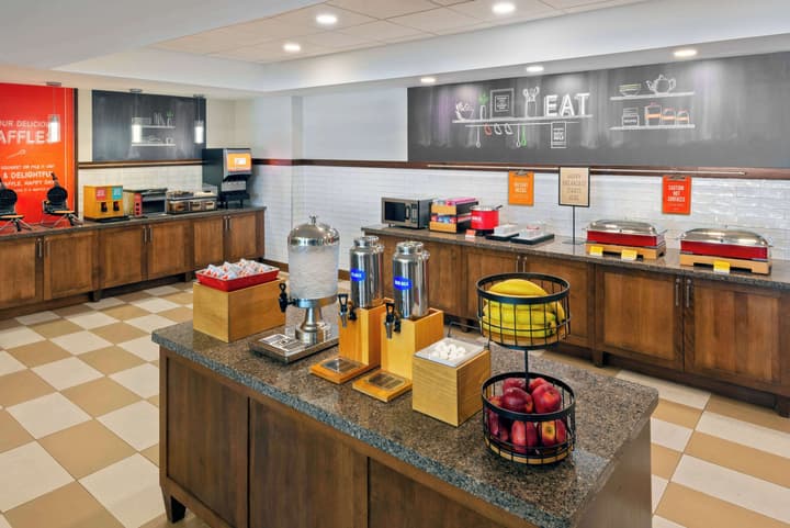 Hampton Inn & Suites Clayton/St. Louis-Galleria Area