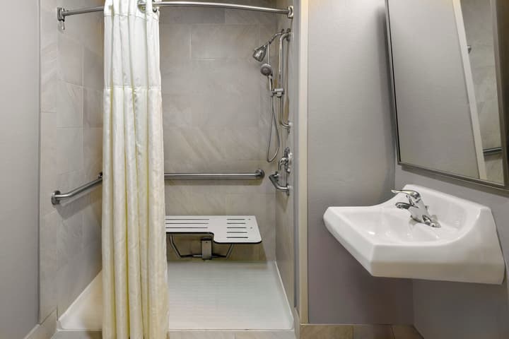 DoubleTree by Hilton Hotel West Palm Beach Airport