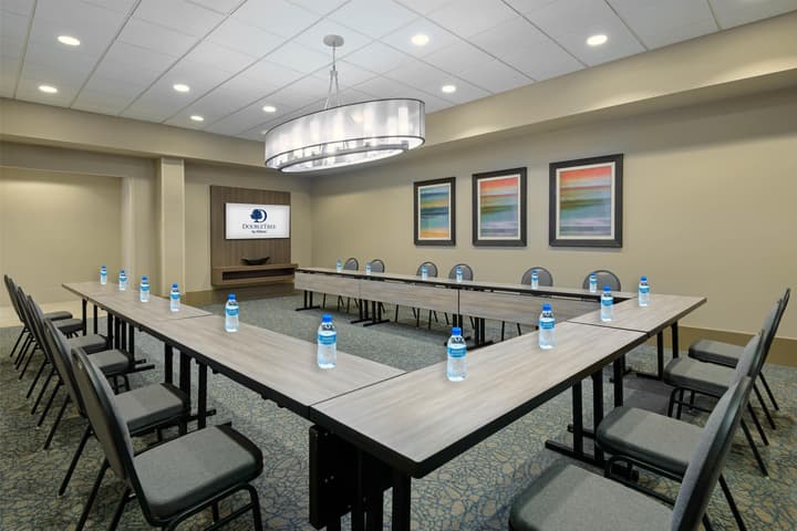 DoubleTree by Hilton Hotel West Palm Beach Airport