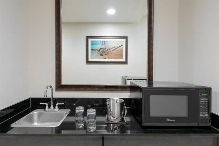DoubleTree by Hilton Hotel West Palm Beach Airport