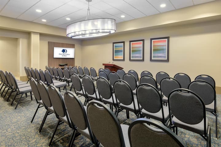 DoubleTree by Hilton Hotel West Palm Beach Airport