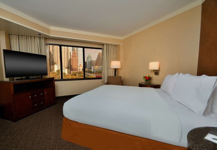 Embassy Suites by Hilton Austin Downtown South Congress
