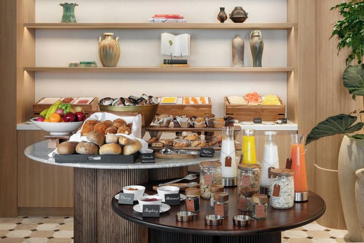 Montcalm Mayfair, Autograph Collection