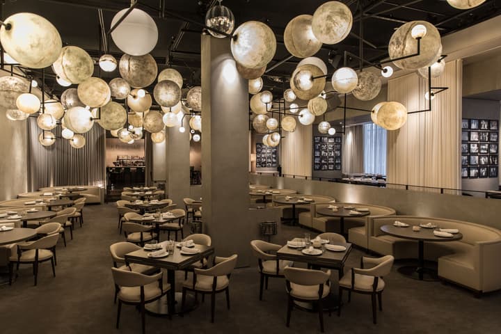 The Chicago Hotel Collection Ambassador Gold Coast