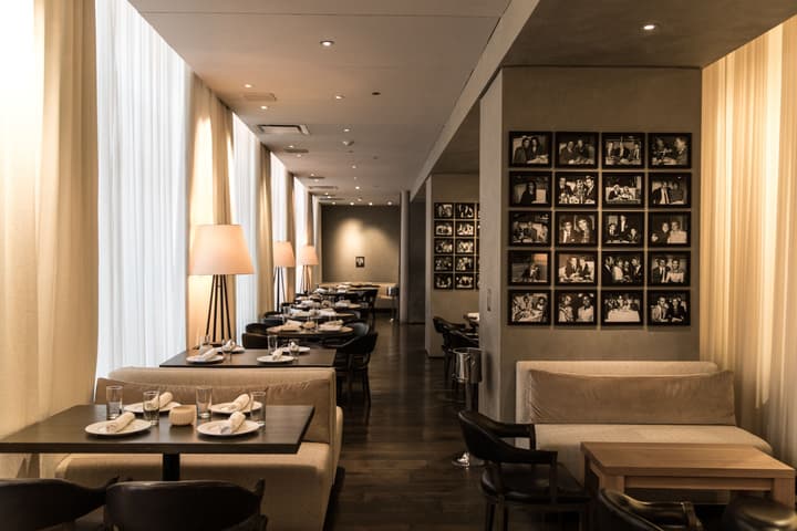 The Chicago Hotel Collection Ambassador Gold Coast