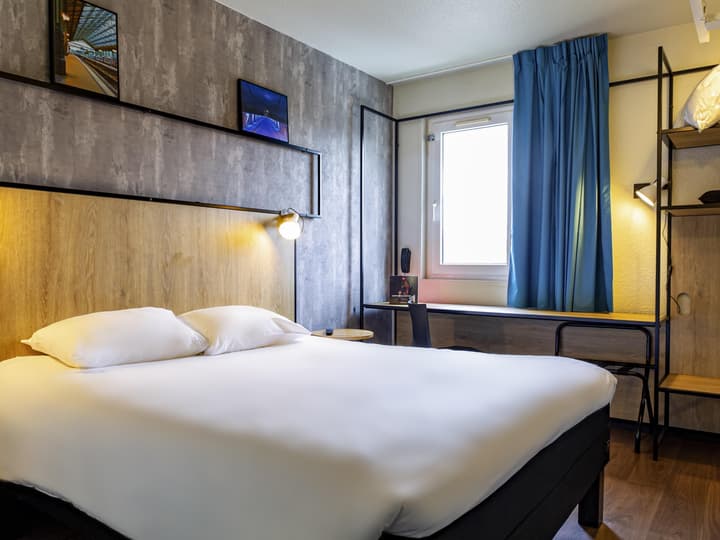 ibis Tours Sud