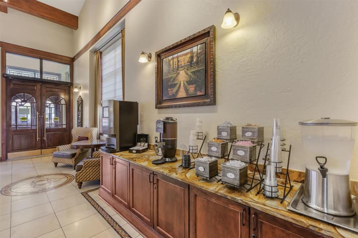Best Western Plus Greenwell Inn