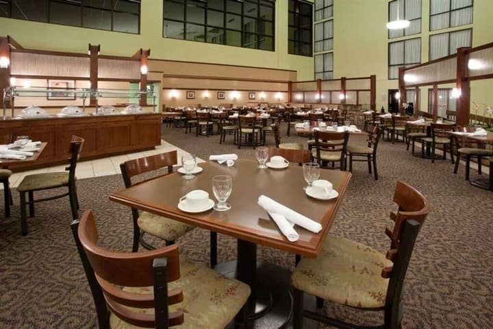 Ramada Plaza by Wyndham Sheridan Hotel & Convention Center