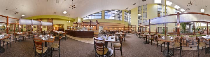 Ramada Plaza by Wyndham Sheridan Hotel & Convention Center